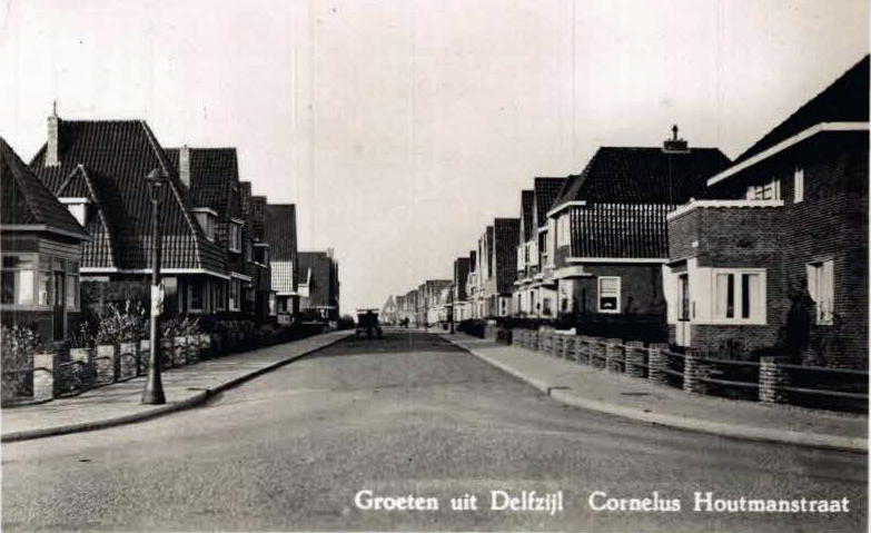 Een historische foto van de Cornelis Houtmanstraat.